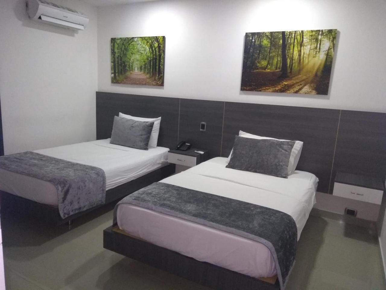 Calle 10 Express Hotel 2*