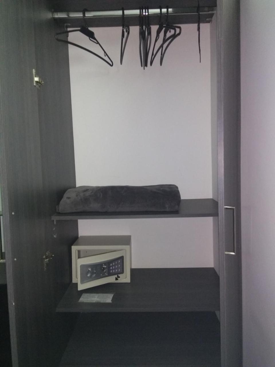 Calle 10 Express 2*