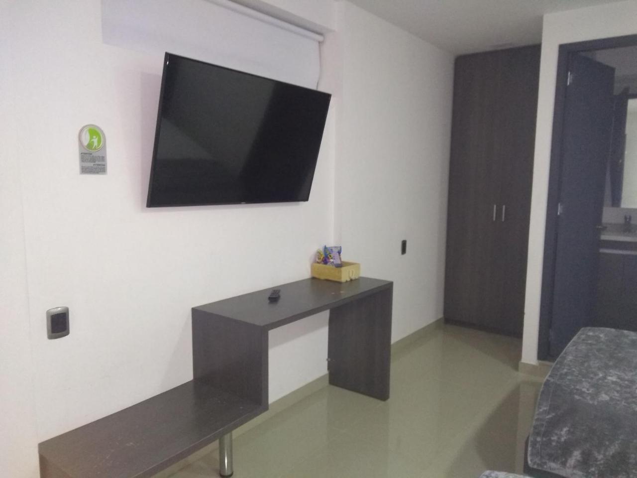 Calle 10 Express Hotel
