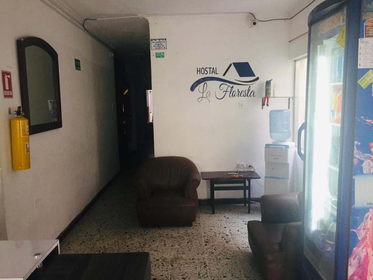 La Floresta Hostal
