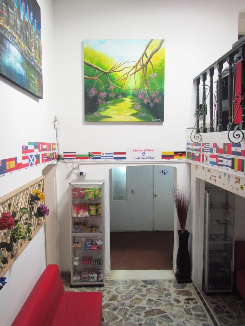 Hostal Art City *