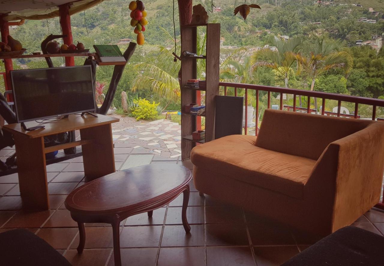 Hostal Eco Language *