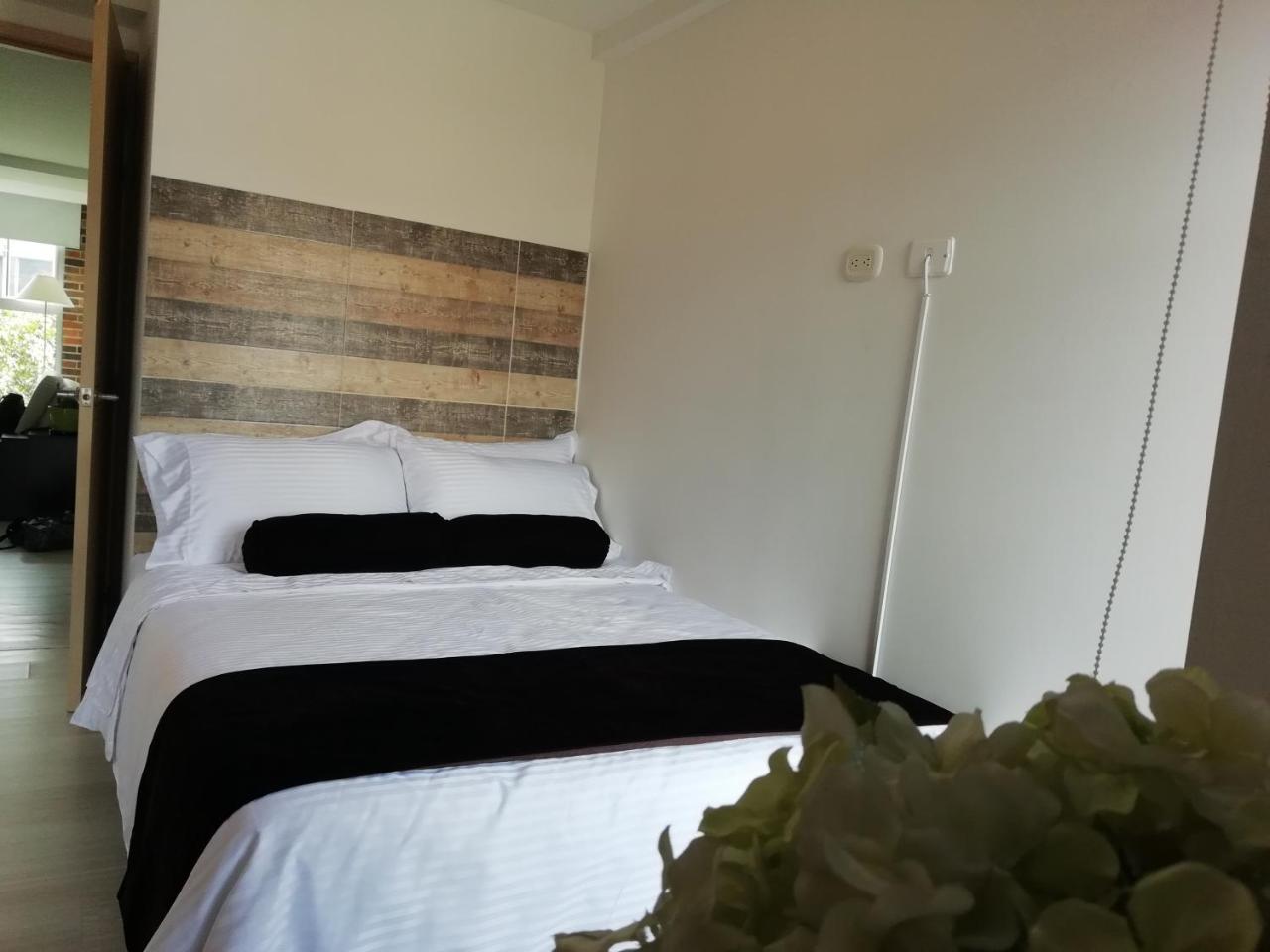 Apartasuite Laureles Cmc 3*