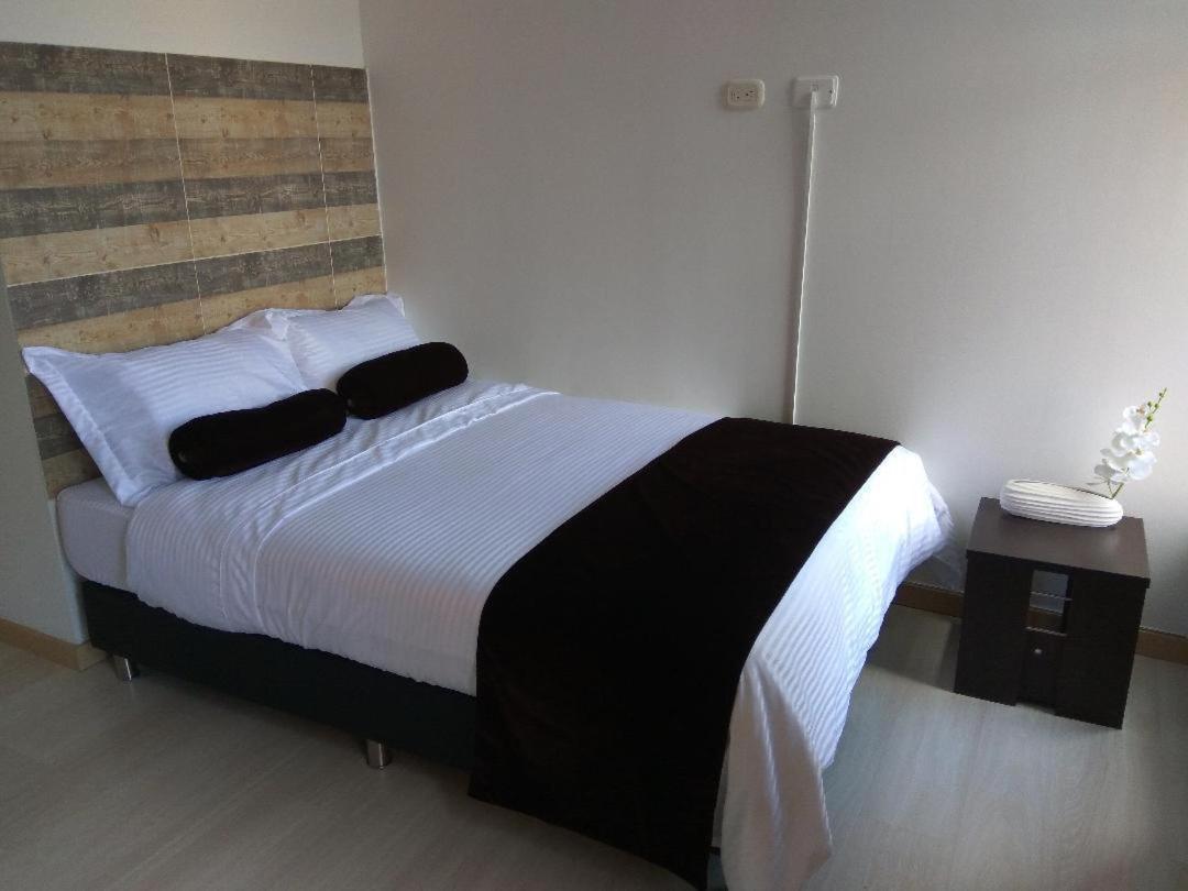 Apartahotel Apartasuite Laureles Cmc 3*