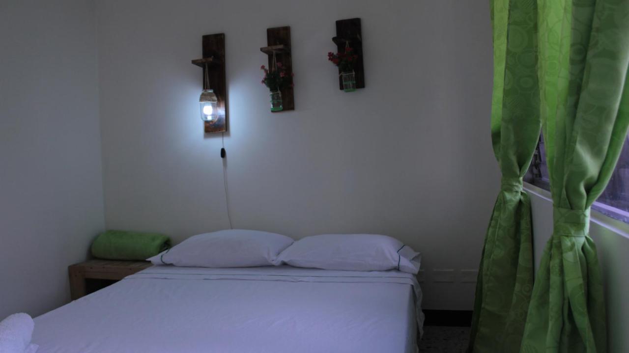 Rich Hostal