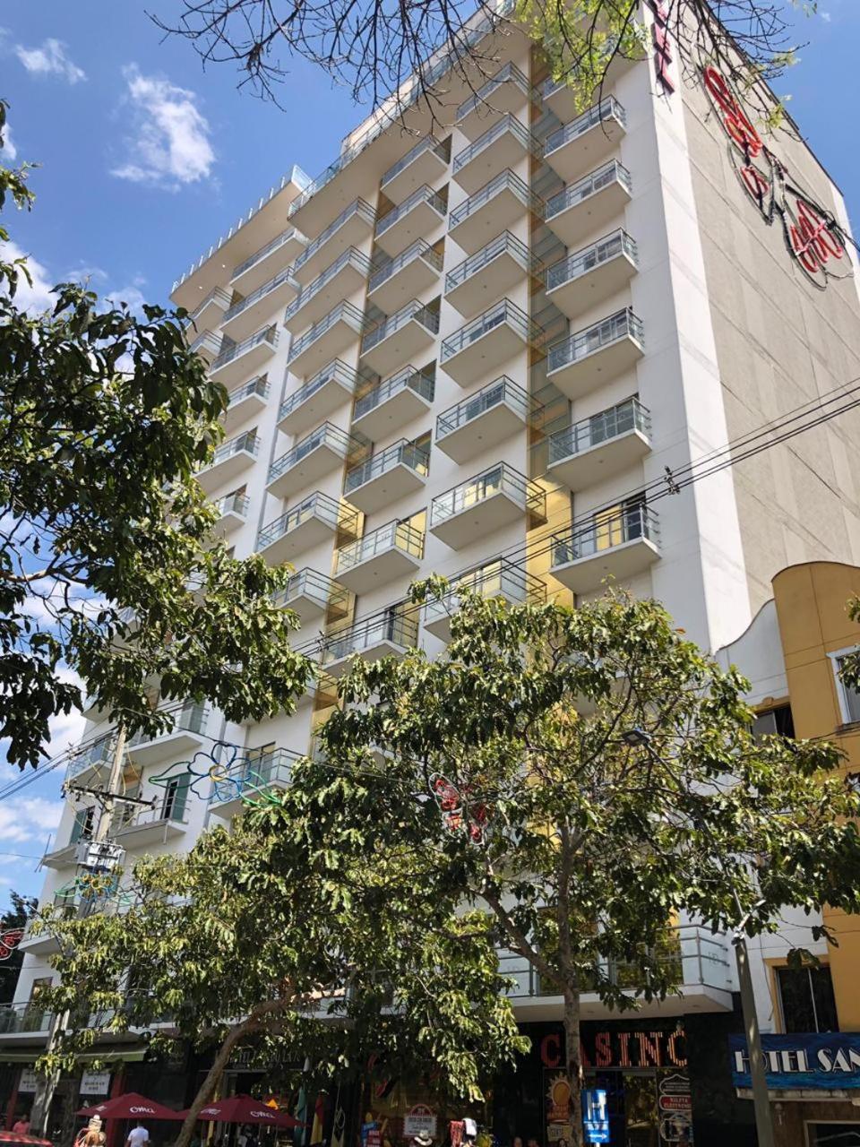Dorado La 70 4* Medellín