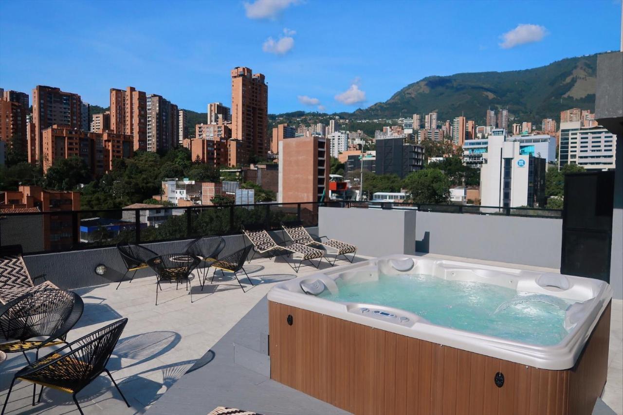 Dix Hotel
