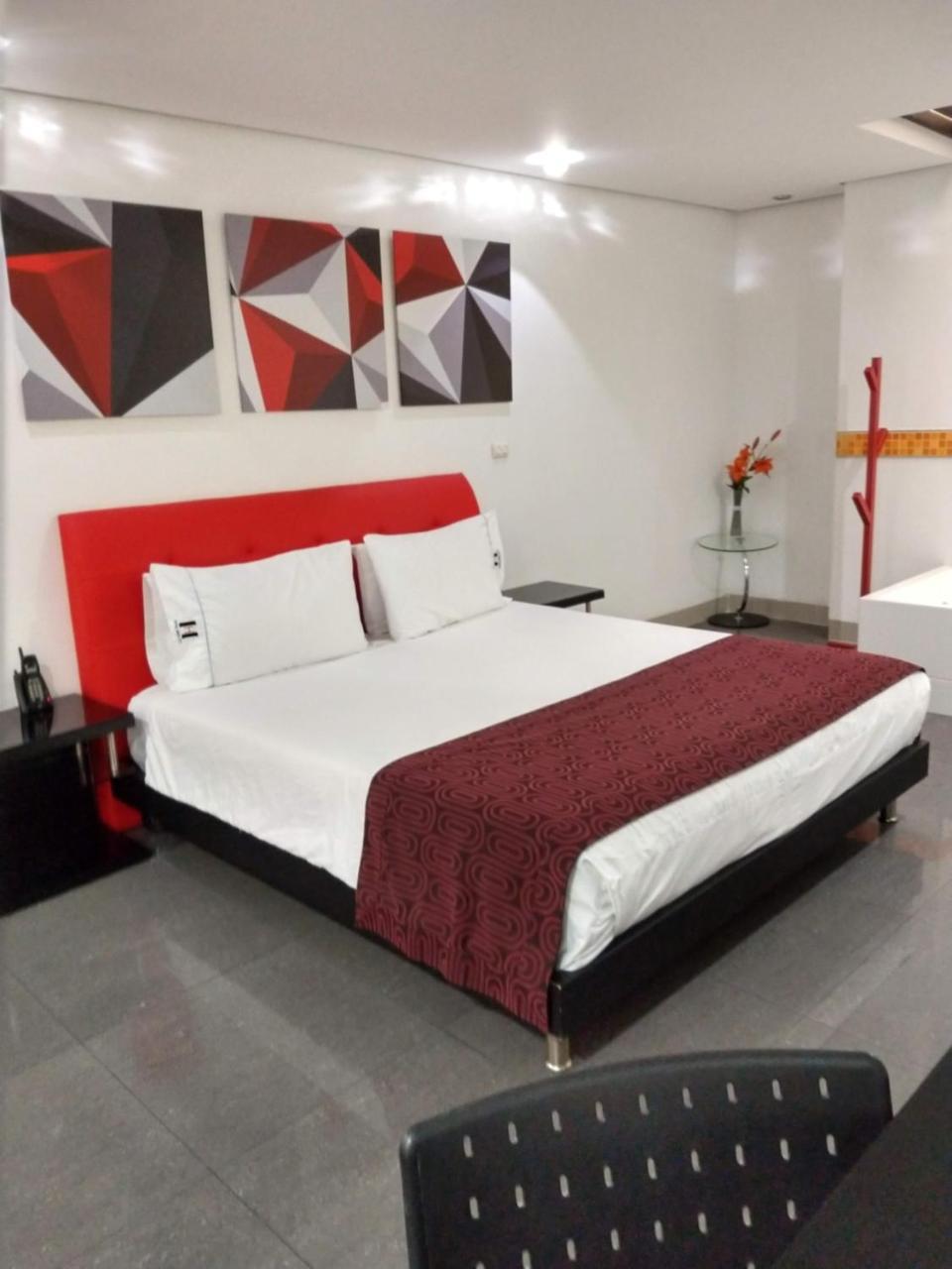 Hotel Merlott 70 3*