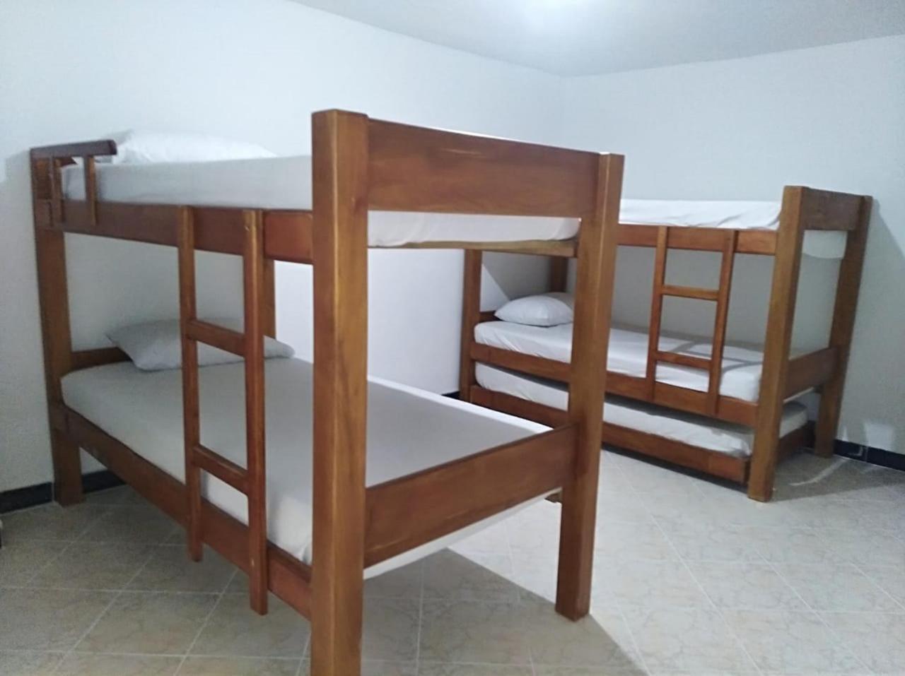 Estadio Plaza La 50 Hotel 2*