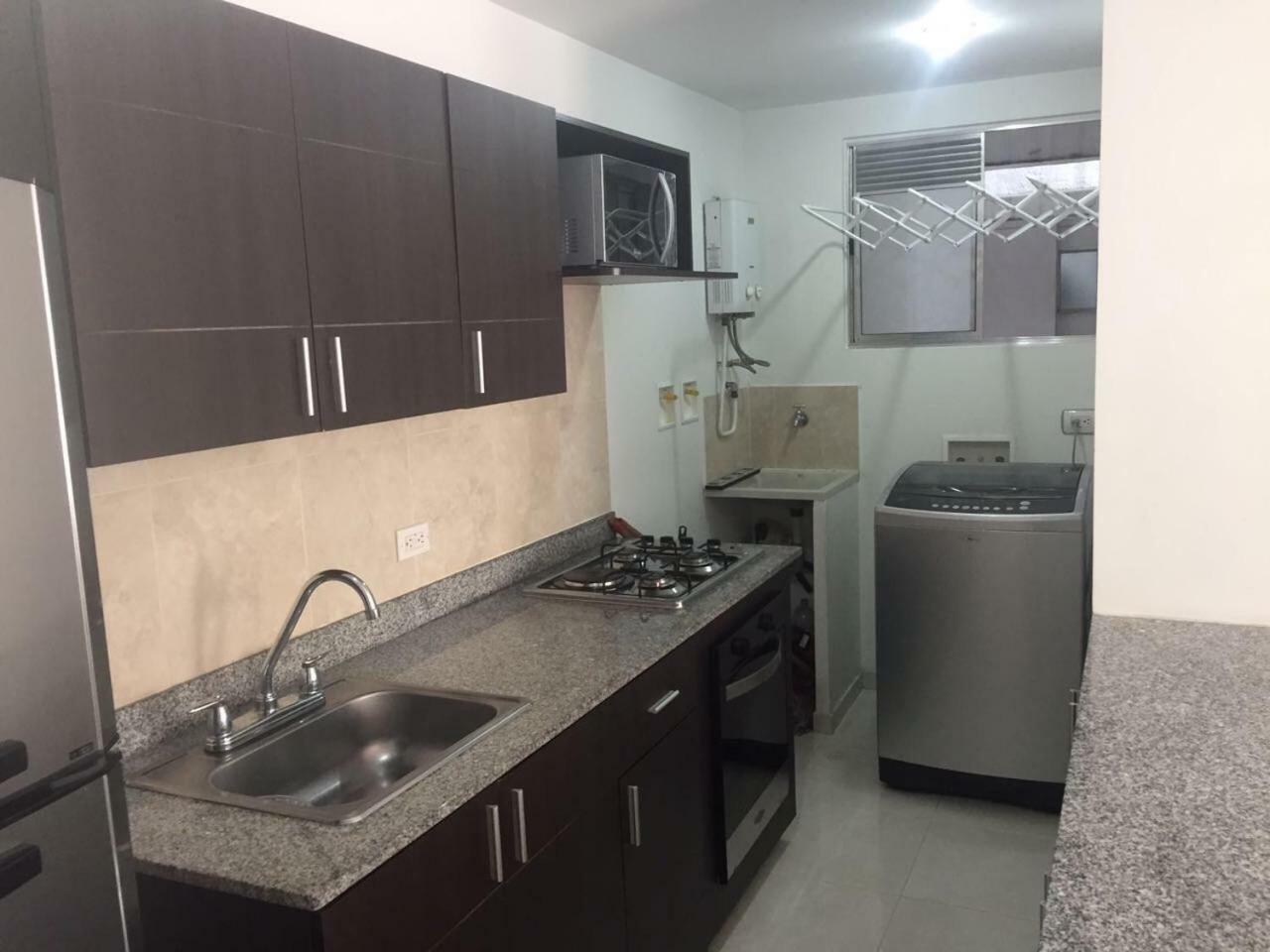 Apartamento Carrera 44 #19a- 20 *