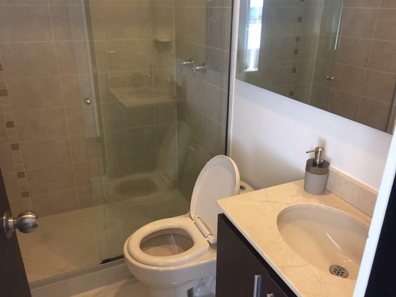 Carrera 44 #19a- 20 Apartamento *