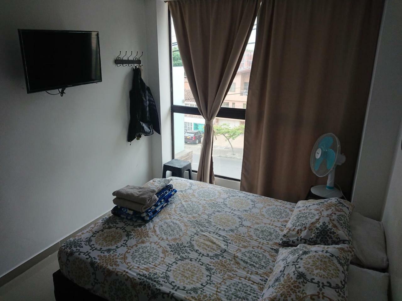 Edificio Oficinas Molinos Calle 30 # 81 - 158 Medellin