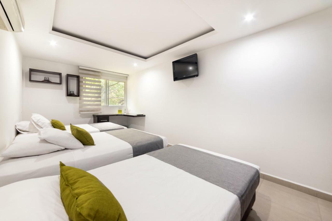 Ayenda 1236 Platinum Plaza Hotel 3*