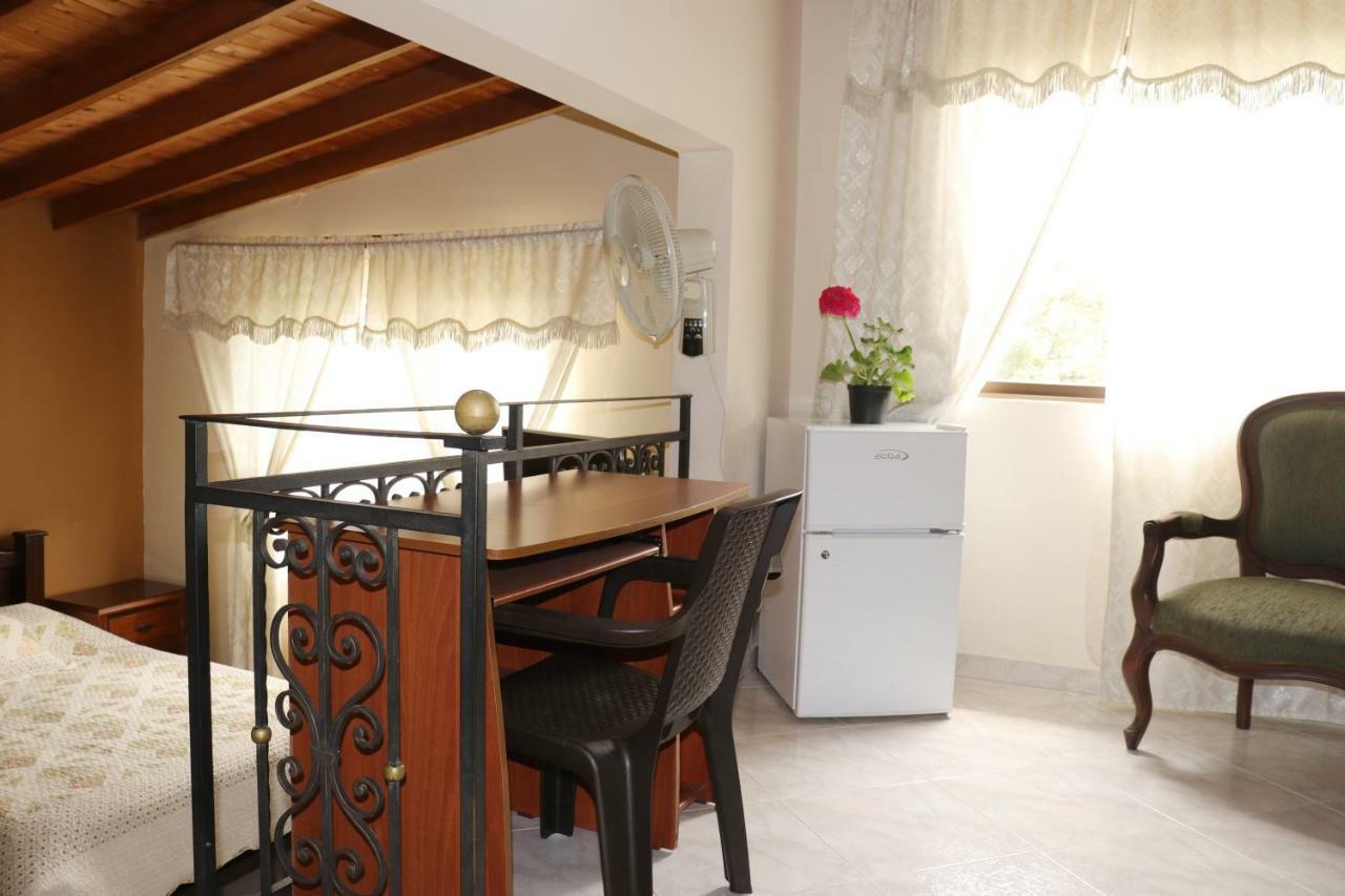 Mayorca Homestay *