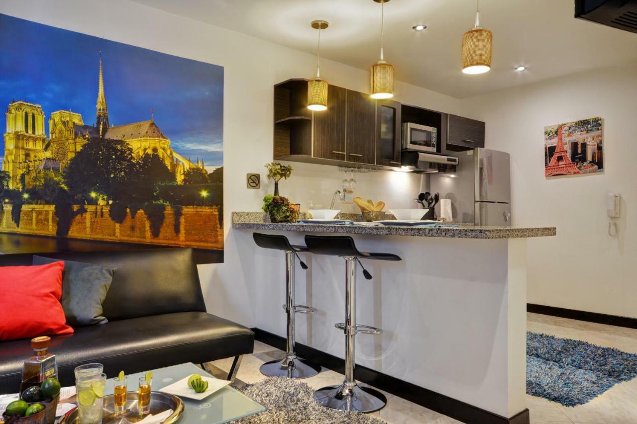 Poblado Suites By Lifeafar Apartamento