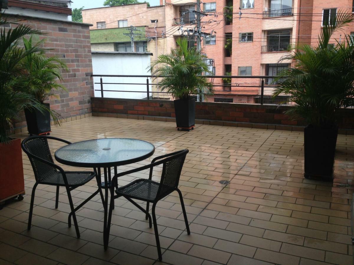 Moderatto Suites *