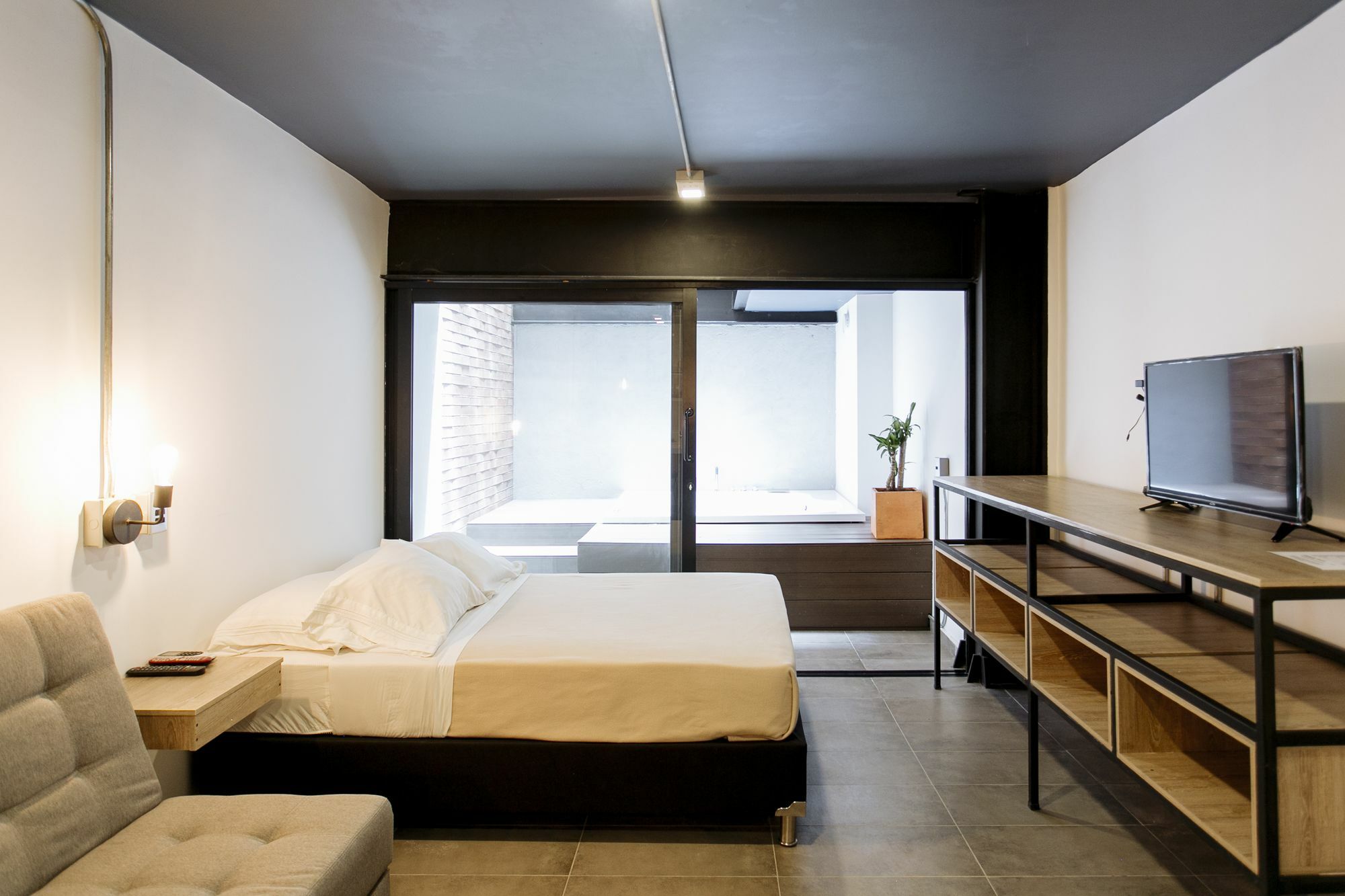 Soy Local Apartahotel Medellín