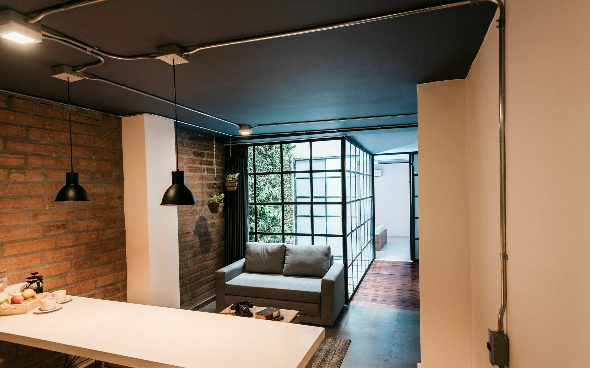Soy Local Apartahotel