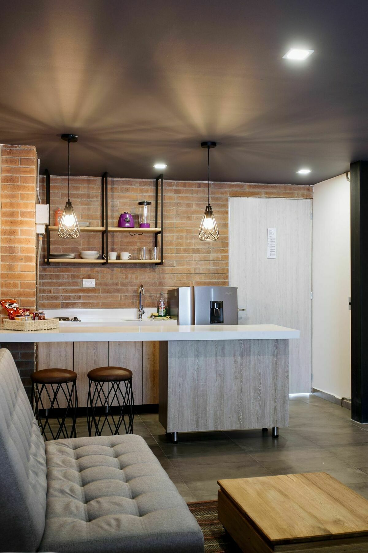 Soy Local Apartahotel 3*