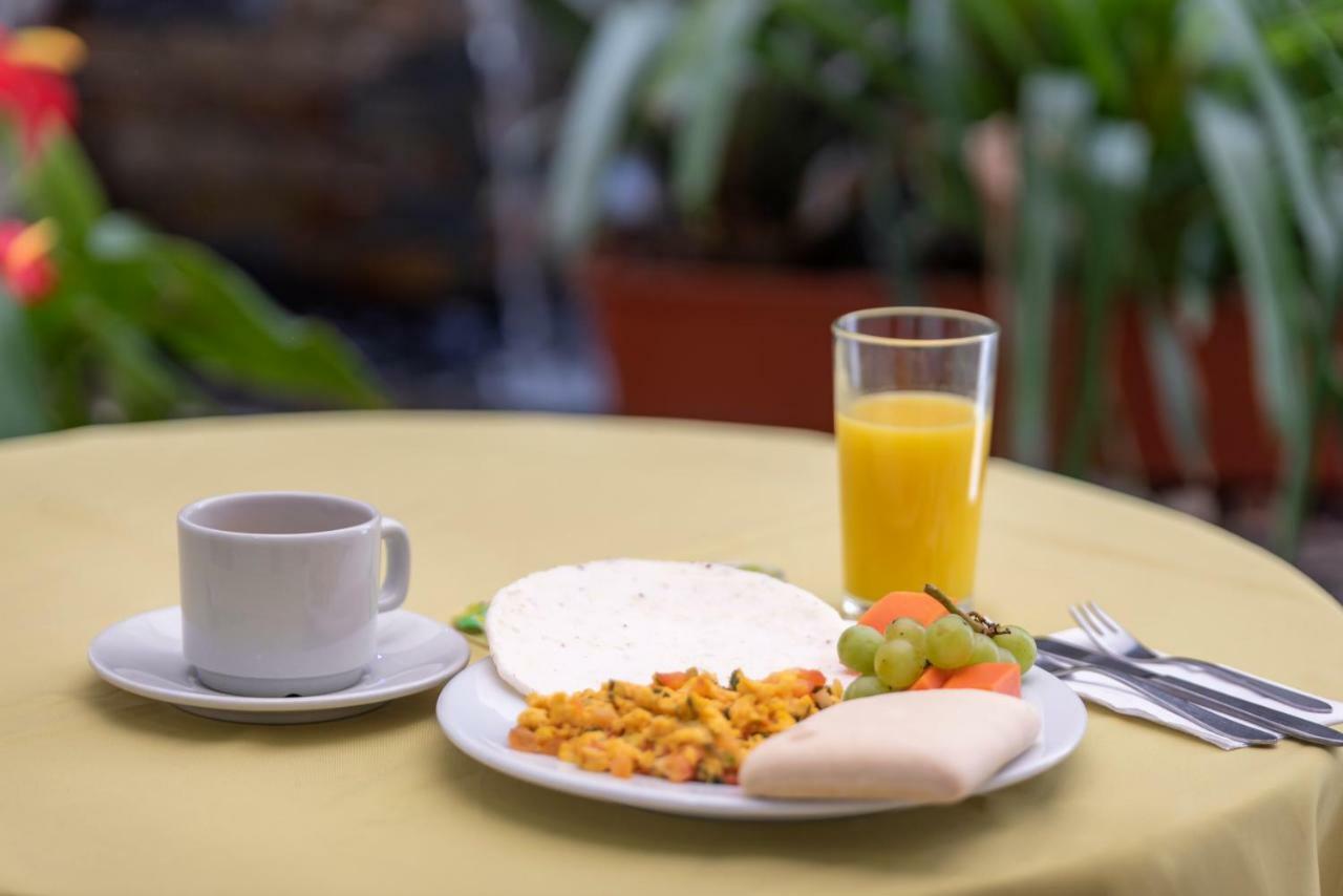 Ayenda Casa Megua Hotel 3*