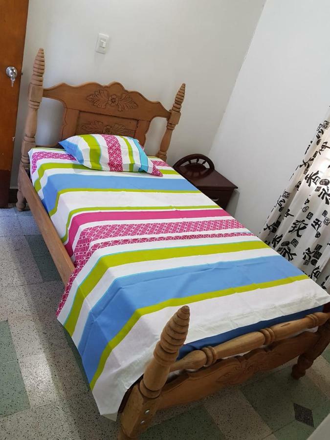 Big House Habitación en casa particular Medellín