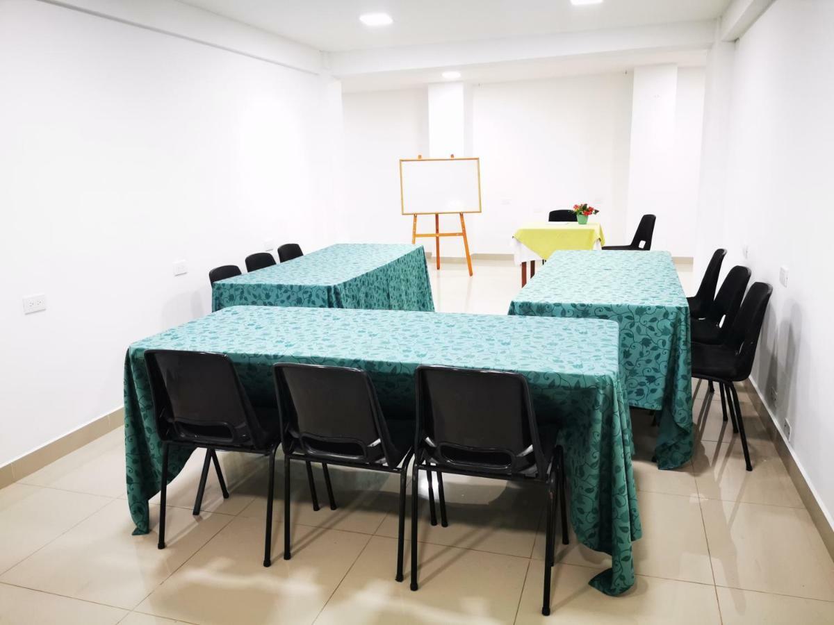 Hotel Laureles 70 3*