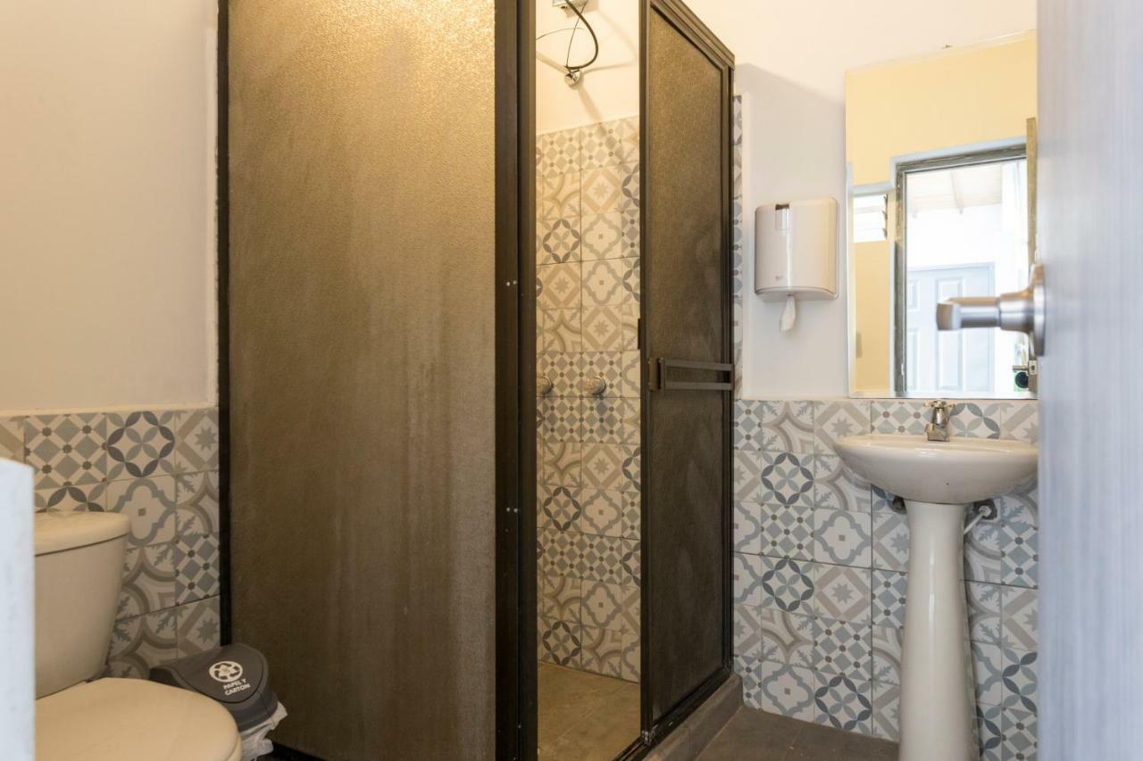 Gastón Coliving Hostal