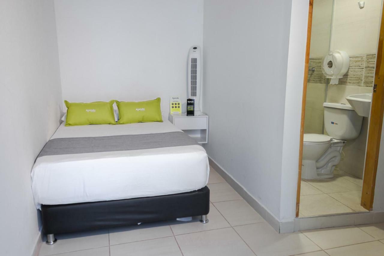 Hotel Ayenda 1244 California. 4*