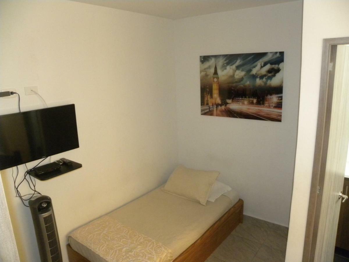 San Fernando La 80 Inn