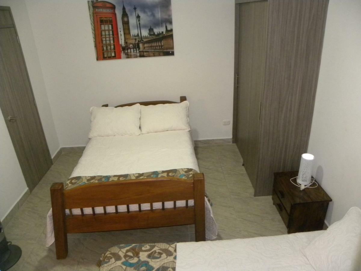 Inn San Fernando La 80 *