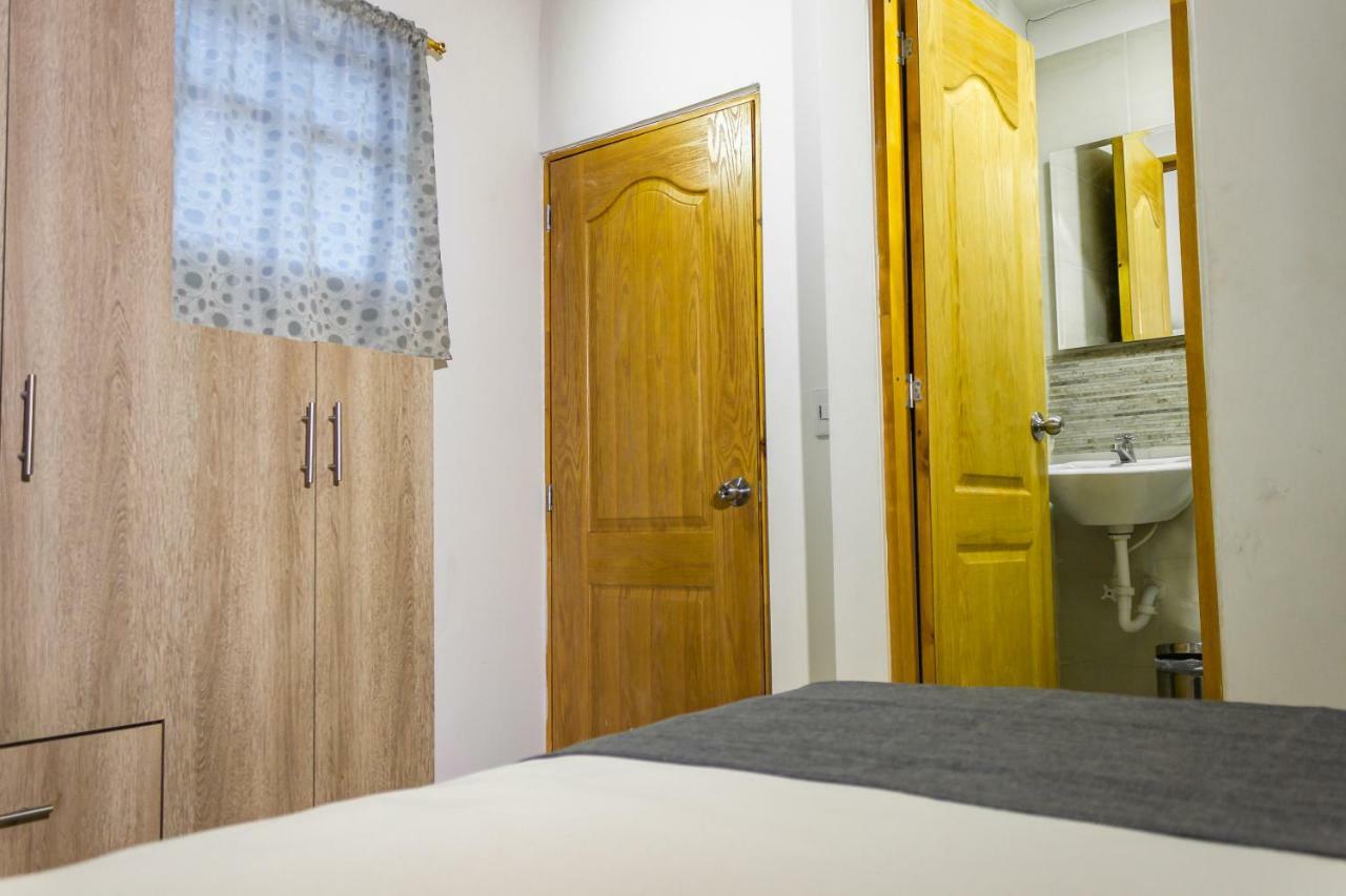 Ayenda 1244 California. Hotel