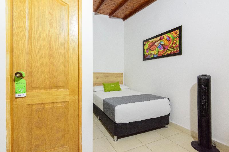 Ayenda 1244 California. Medellín