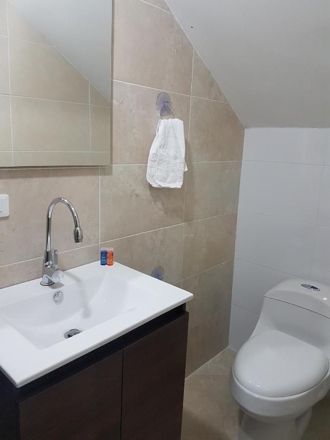 Apartastudio Calasanz- Cerca Estación Metro Floresta Medellín