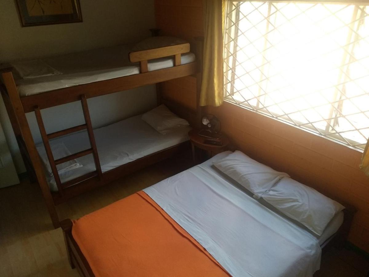 Hostal Spring *