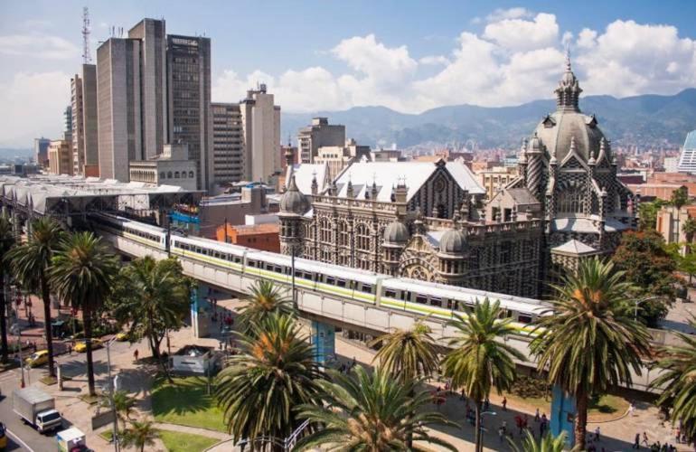 201 Amplio Y Cómodo 90 Mts Medellín