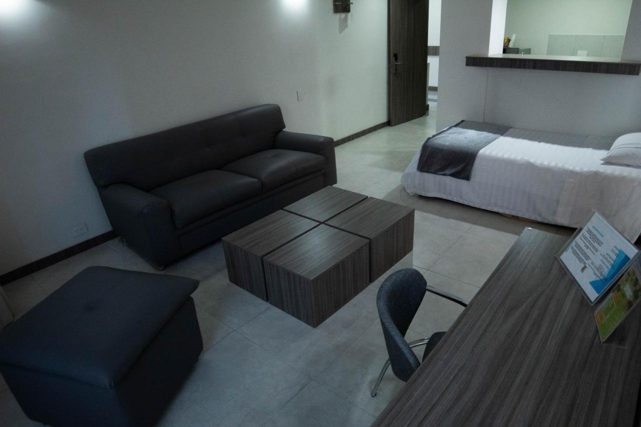 Park 42 Apartasuites Hotel Medellín