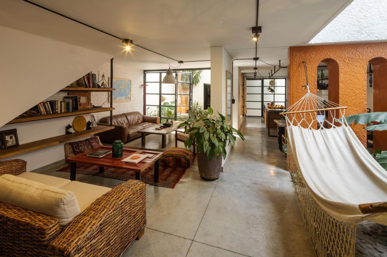 Colonial In Laureles Lodge Medellín