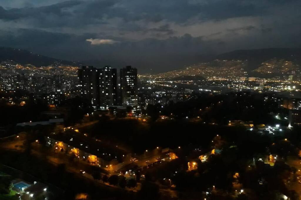 Hermoso Y Acogedor Apartamento En Belén Rodeo Alto *