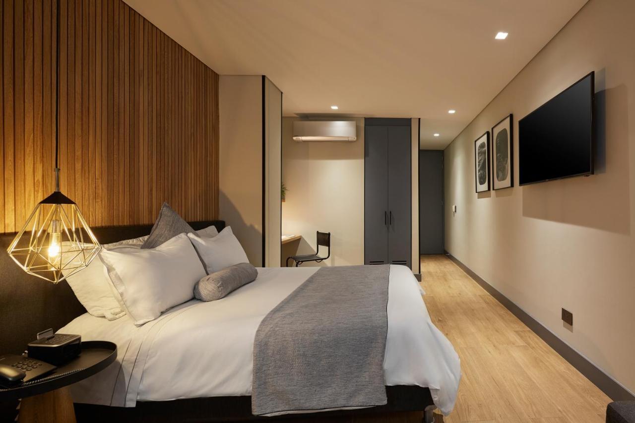 14 Urban Hotel 4*