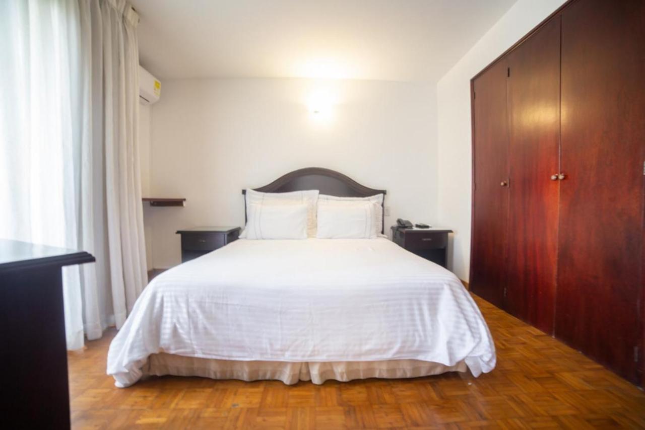 Park 42 Apartasuites Medellín