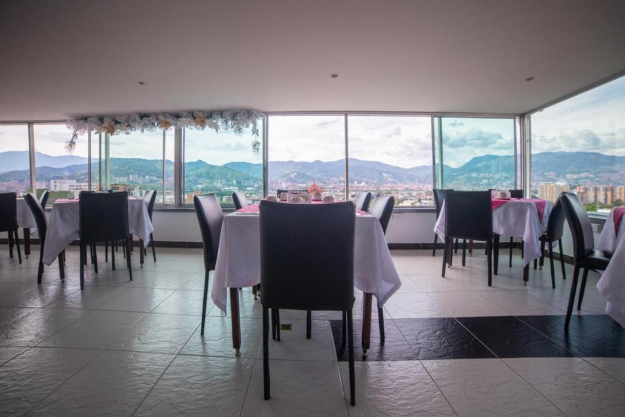 Park 42 Apartasuites 3* Medellín