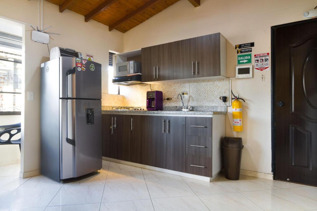 Poblado Brownstone Apartment Medellin