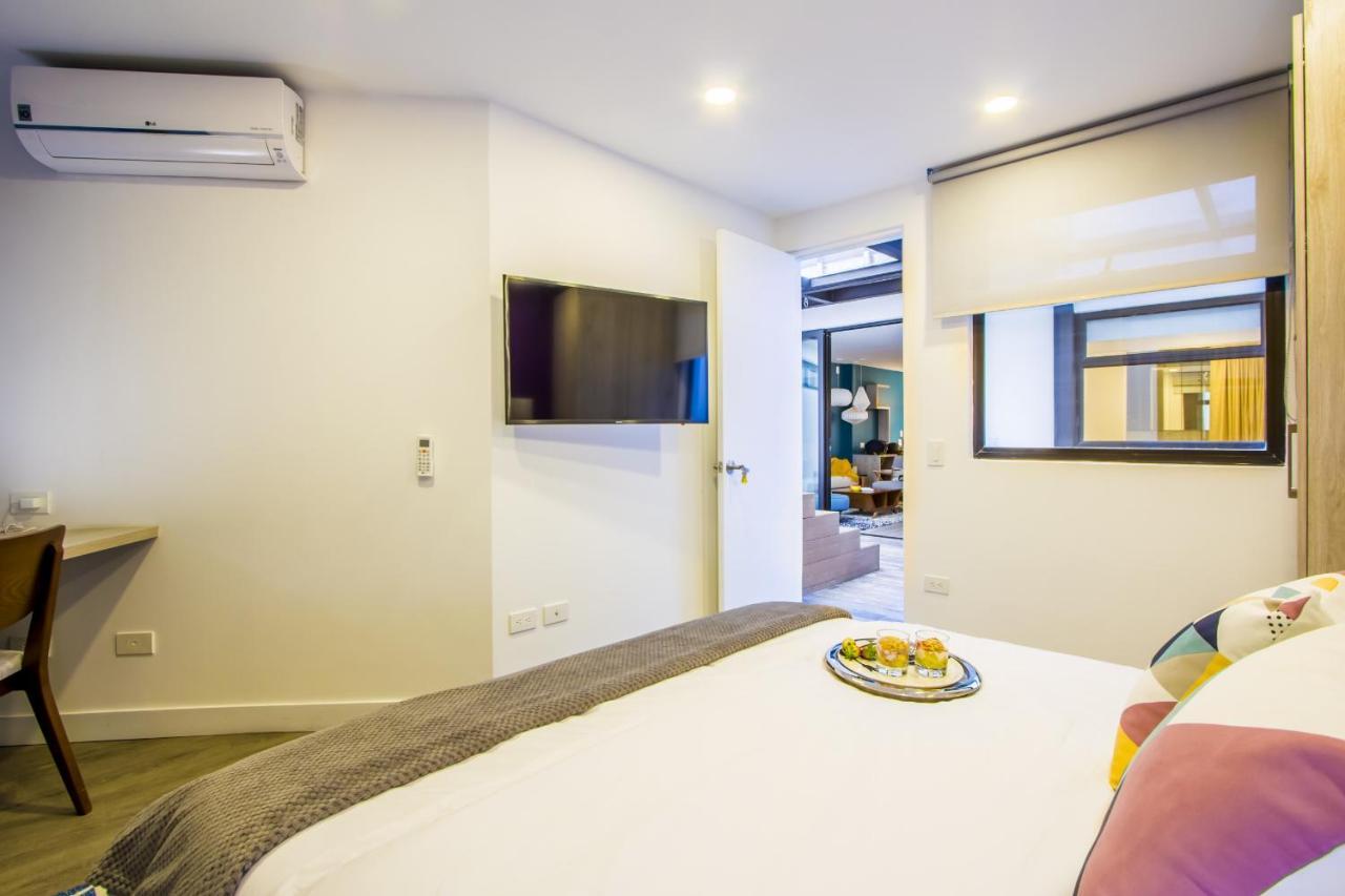 Laureles Suites By Lifeafar *