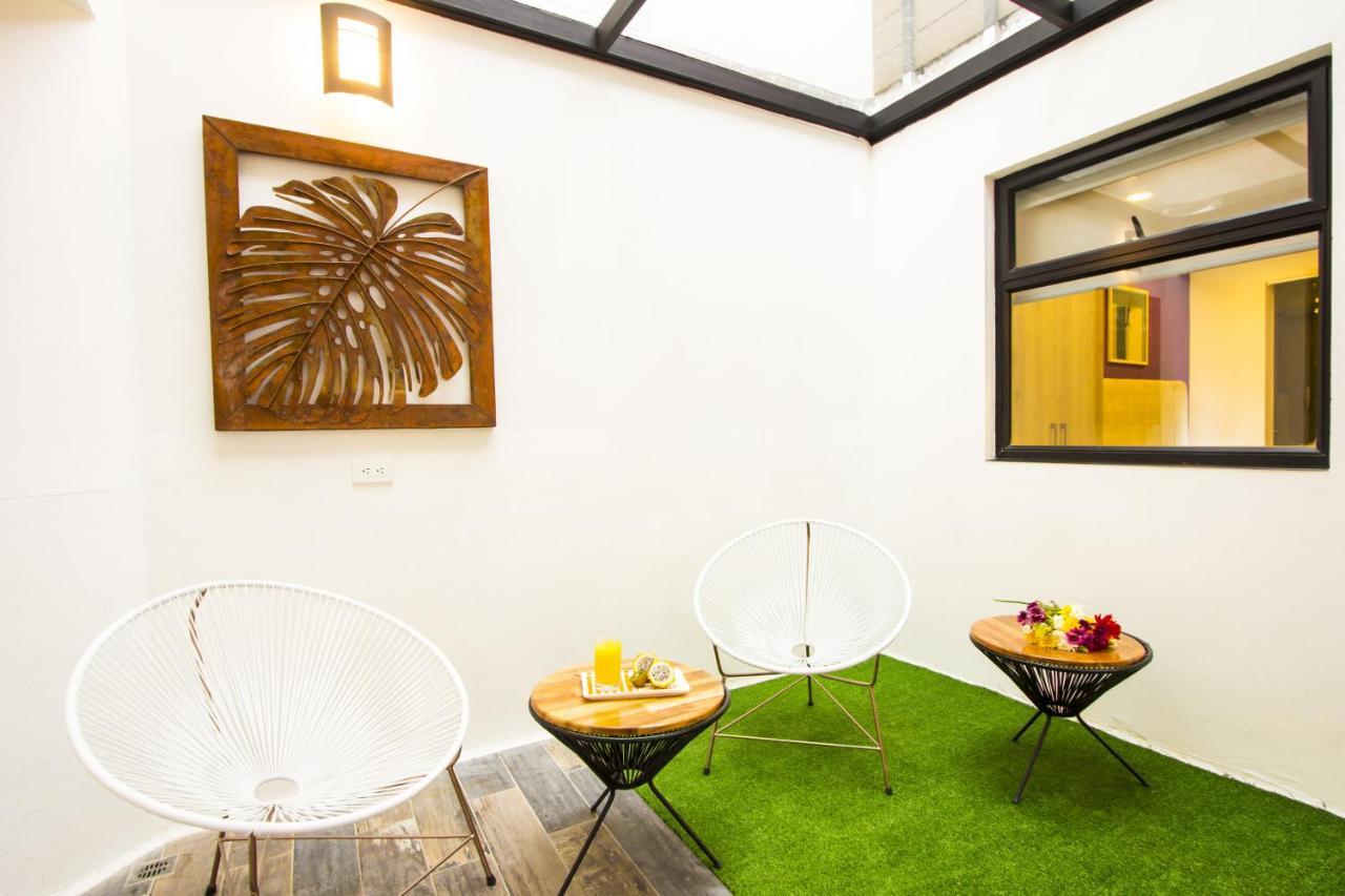 Laureles Suites By Lifeafar