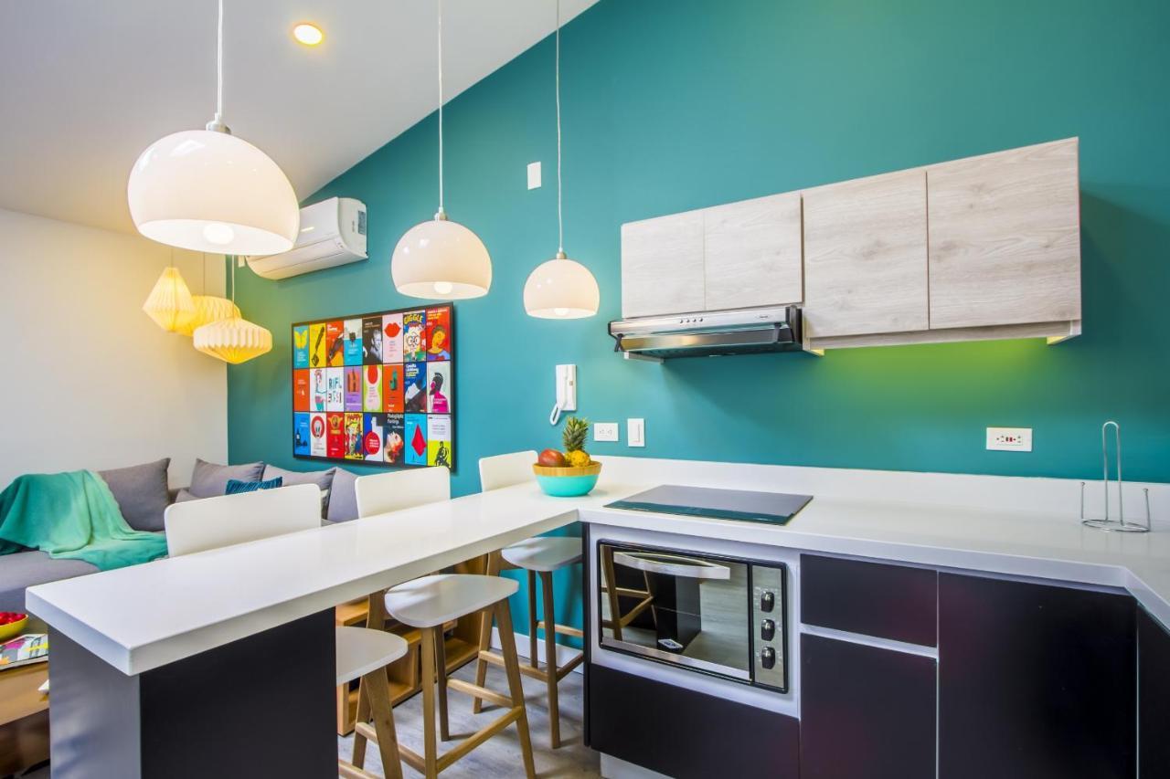 Laureles Suites By Lifeafar *