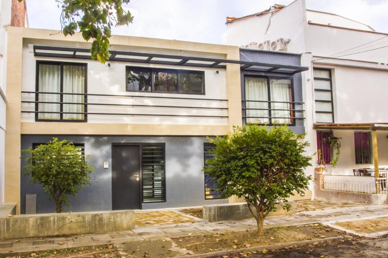Laureles Suites By Lifeafar Apartamento