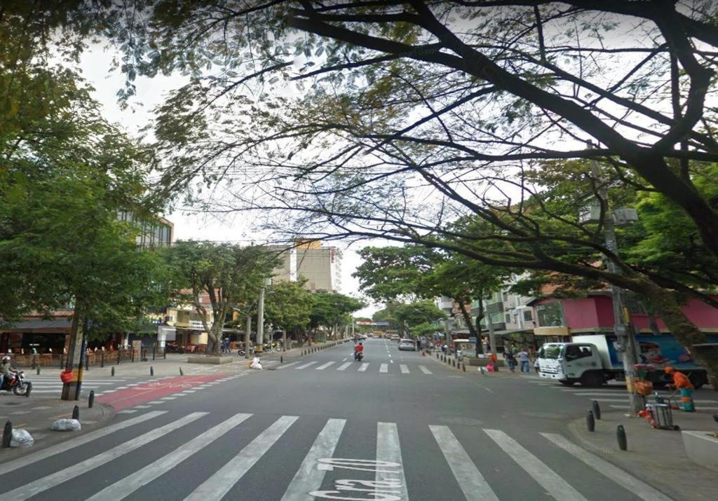 Aparta Montes La 70 * Medellín