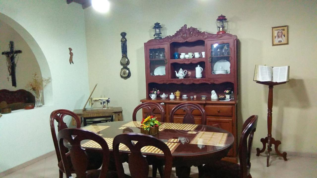 Casa Luna -estratégica Ubicación- Pensión