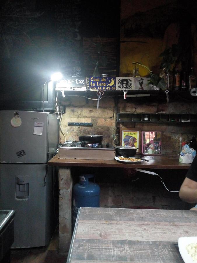 Casa De La Luna Habitación en casa particular Medellín