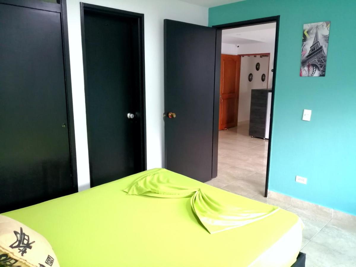 Aqua Lux Hotel